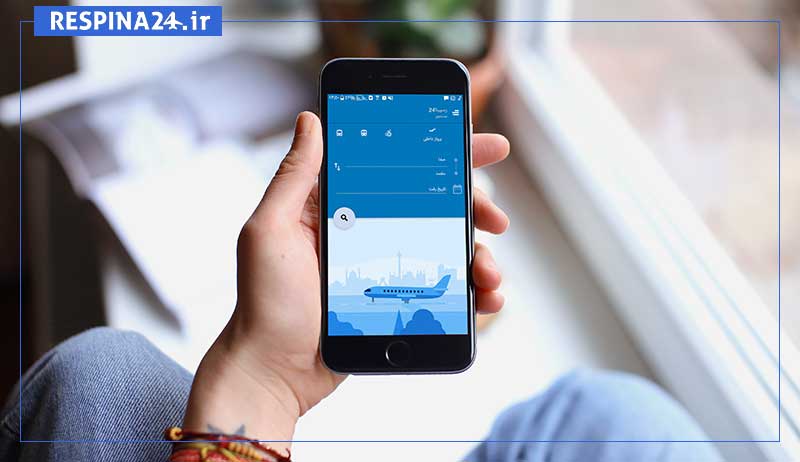 یک موبایل در حال نمایش باکس رزرو بلیط هواپیما رامسر اصفهان در وبسایت رسپینا